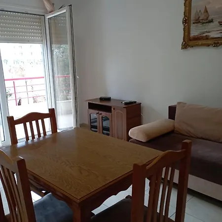 Nuredinaj Apartament 1 Apartment Vlorë
